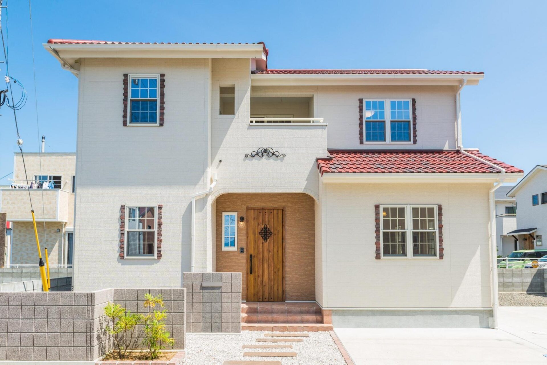 プロヴァンススタイルの外観 徳島　輸入住宅